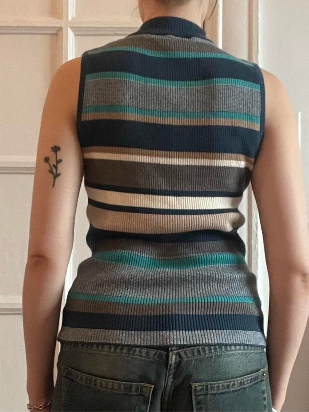 Size Small Ribbed Striped Tank Top - Picture 2 of 7